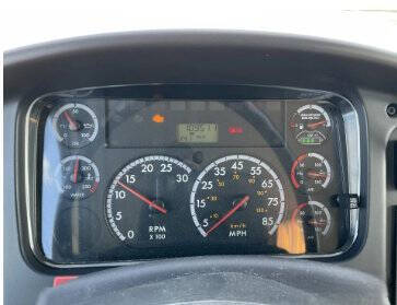 2014 Freightliner M2 106