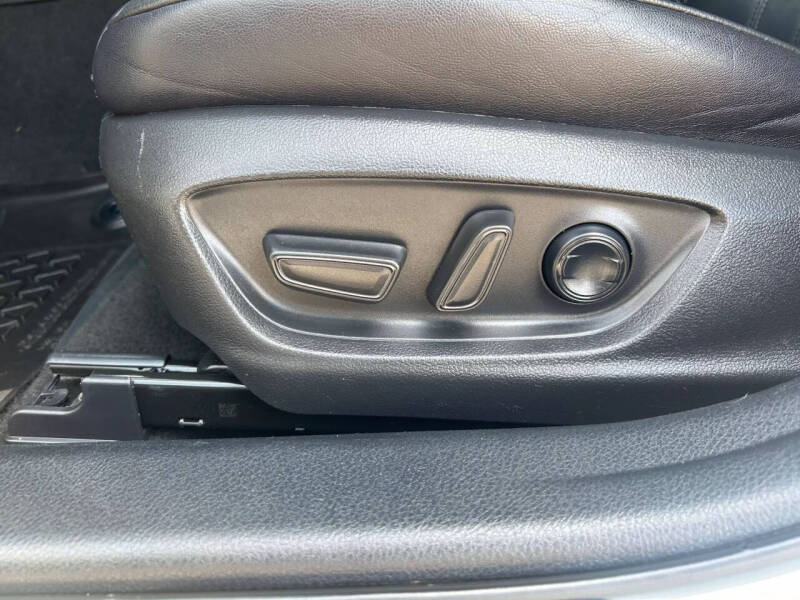 2021 Toyota Avalon XLE