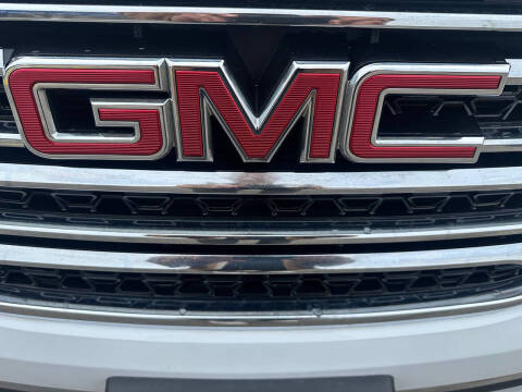 2017 GMC Acadia SLE-2