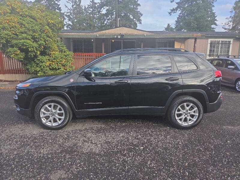 2017 Jeep Cherokee Sport