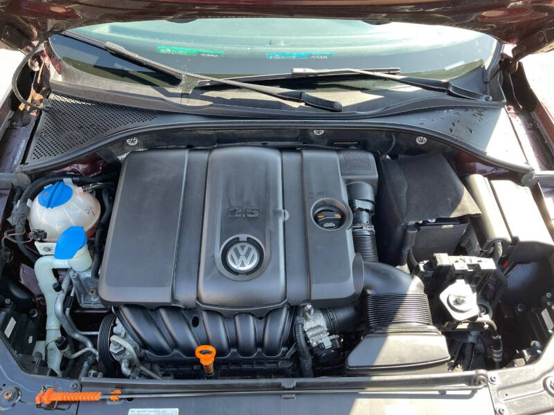 2013 Volkswagen Passat SE PZEV