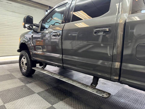 2019 Ford F-350 Super Duty Lariat