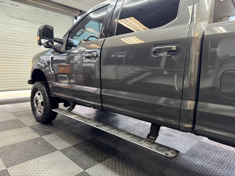 2019 Ford F-350 Super Duty Lariat