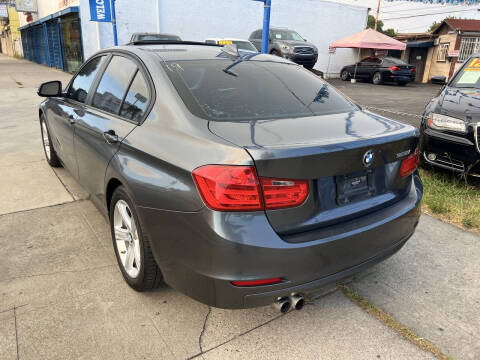 2015 BMW 3 Series 328i