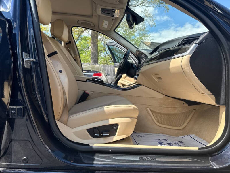2013 BMW 5 Series 528i xDrive