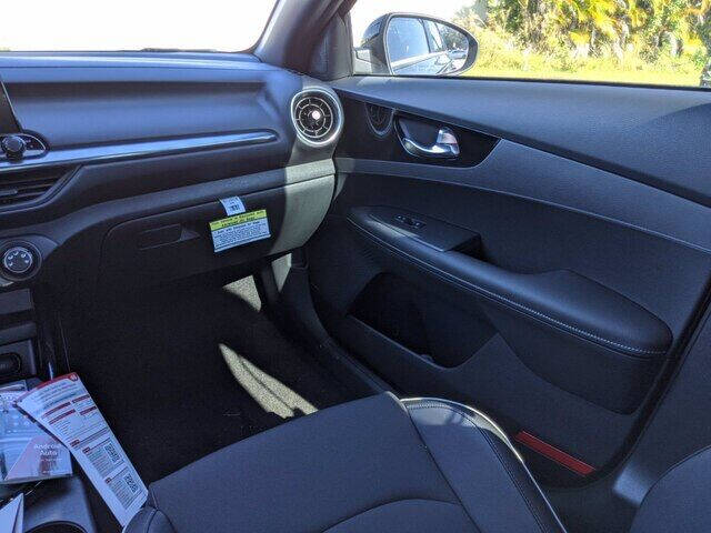 2021 Kia Forte GT Line