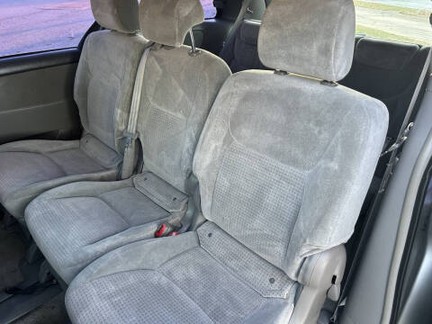 2008 Toyota Sienna CE 8-Passenger