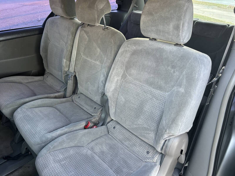 2008 Toyota Sienna CE 8-Passenger