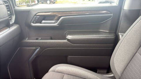 2024 GMC Sierra 1500 Elevation Standard