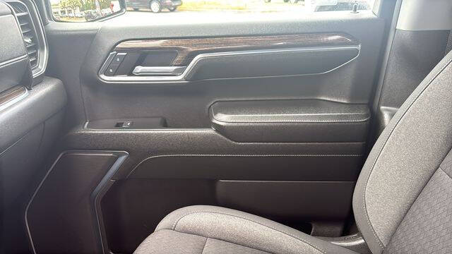 2024 GMC Sierra 1500 Elevation Standard