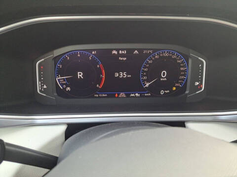 2025 Volkswagen Taos SEL 4Motion