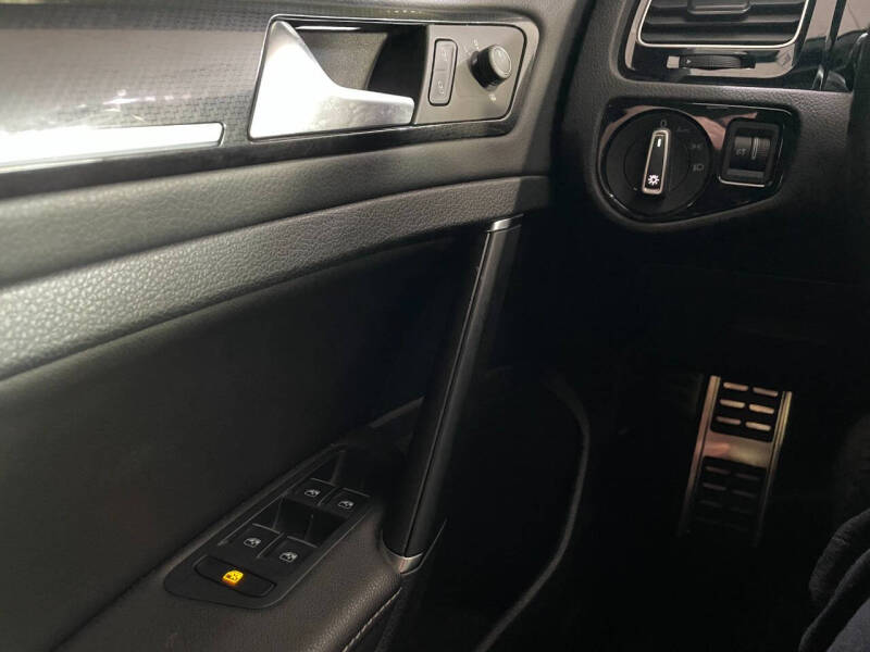 2019 Volkswagen Golf R 4Motion