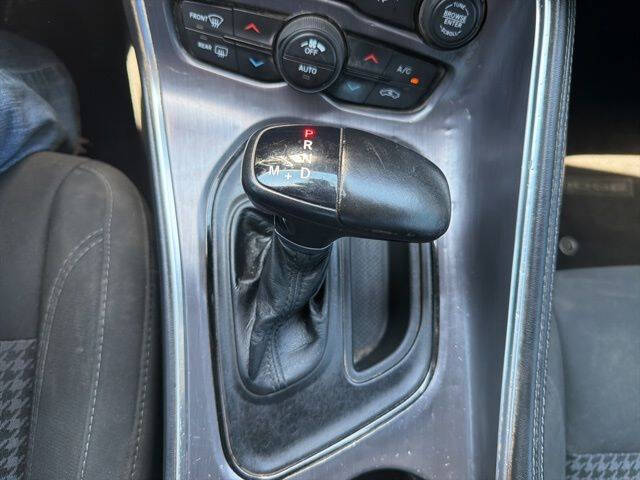 2017 Dodge Challenger SXT