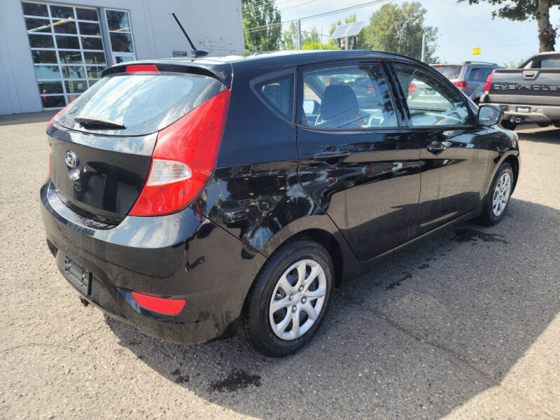 2012 Hyundai Accent GS
