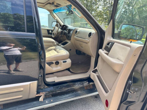2004 Ford Expedition Eddie Bauer
