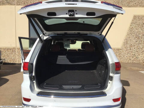2017 Jeep Grand Cherokee Summit