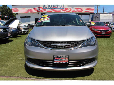 2020 Chrysler Voyager LXi