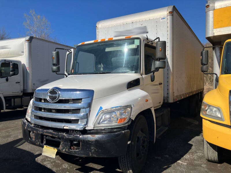 2015 Hino 268A