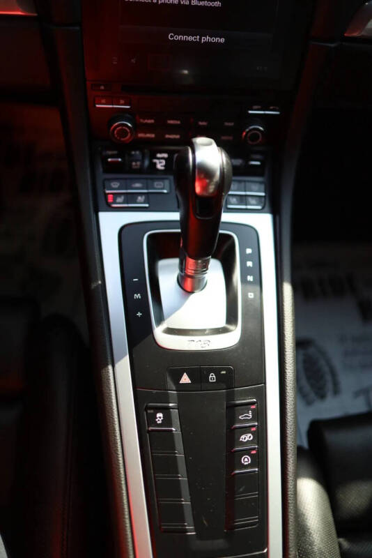 2019 Porsche 718 Cayman