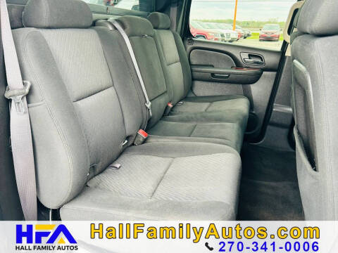 2011 Chevrolet Avalanche LS