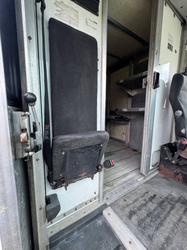 2013 Isuzu NPR