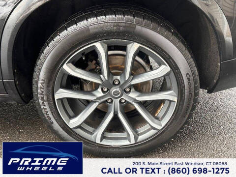 2016 Volvo XC90 T6 Momentum