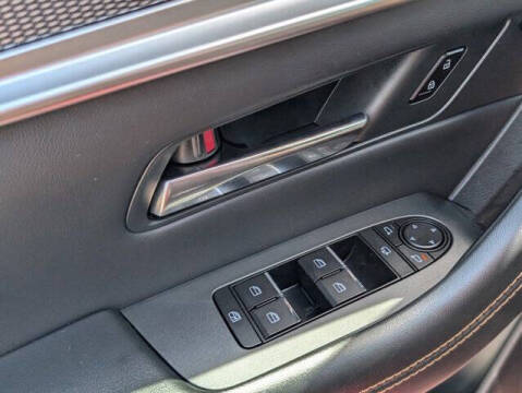 2025 Mazda CX-70 Plug-in Hybrid Premium Plus