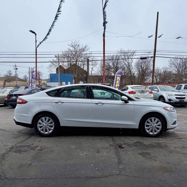 2014 Ford Fusion S