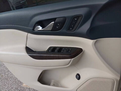 2020 GMC Acadia Denali