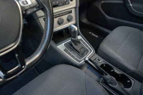 2017 Volkswagen Golf TSI S