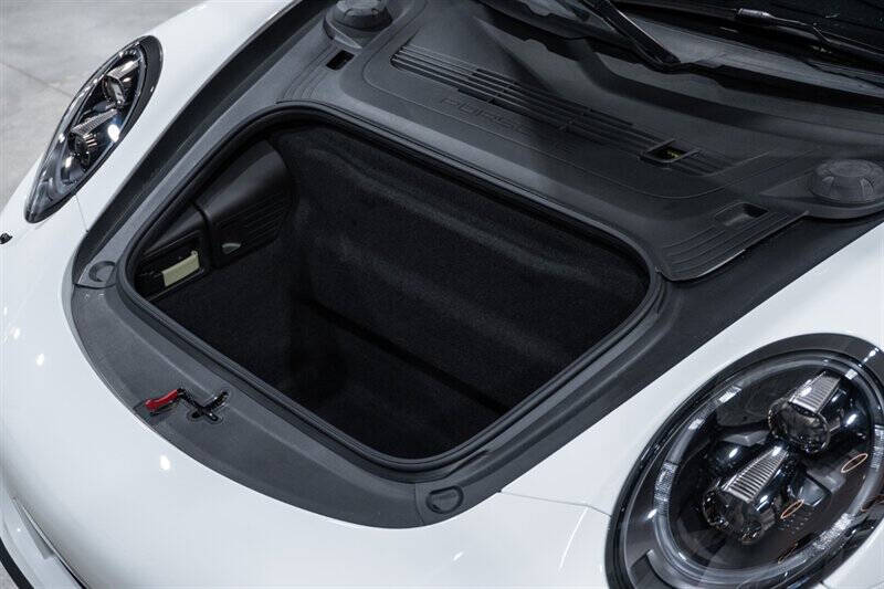 2018 Porsche 911 Carrera GTS