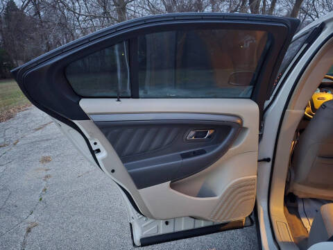 2010 Ford Taurus SEL