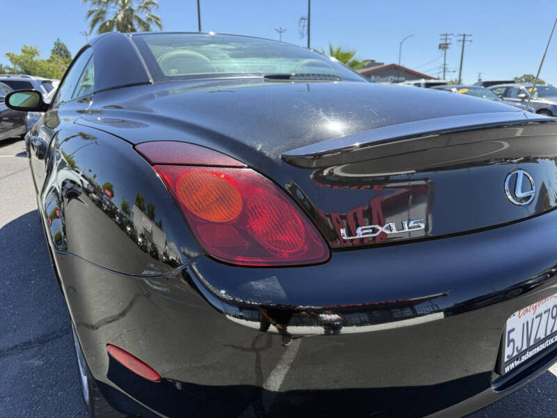 2004 Lexus SC 430