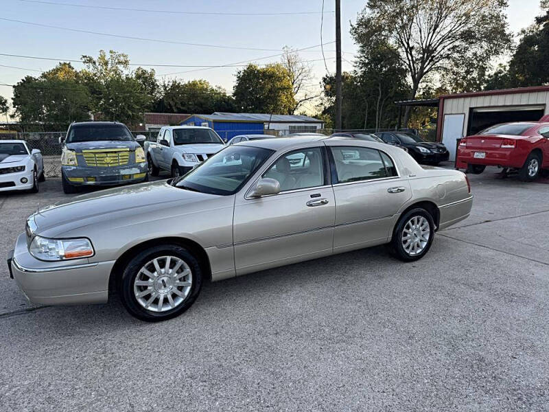 2007 Lincoln Town Car Signature