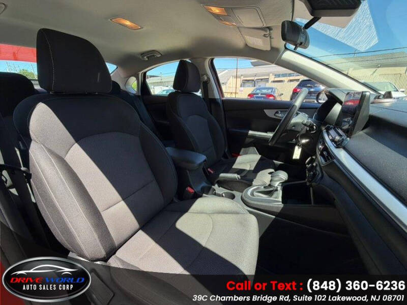 2023 Kia Forte LXS