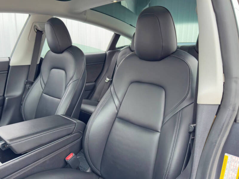 2020 Tesla Model 3 Standard Range Plus