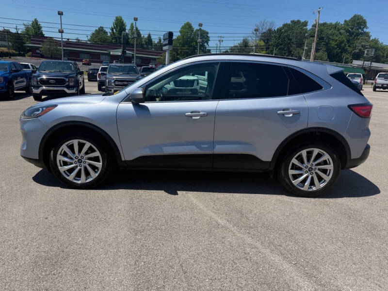 2022 Ford Escape Titanium