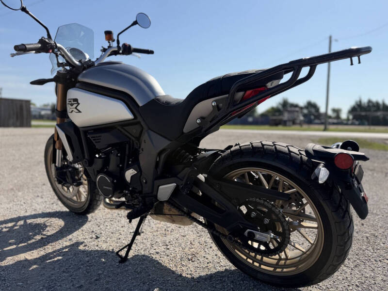 2022 CFMoto 700CL-X Heritage
