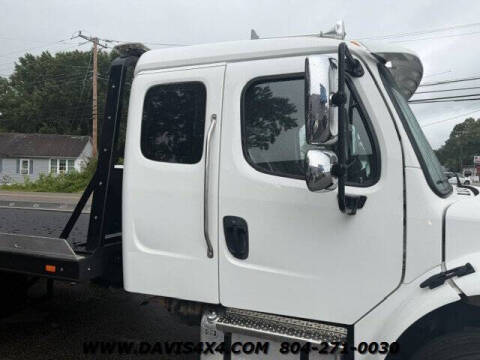 2021 Freightliner M2 106