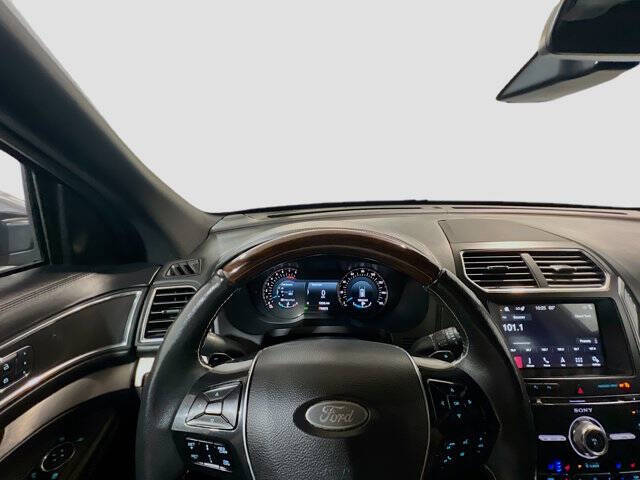 2018 Ford Explorer Platinum