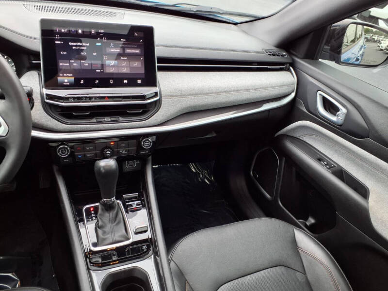 2023 Jeep Compass Latitude Lux