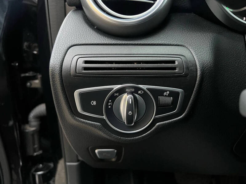 2017 Mercedes-Benz GLC GLC 300