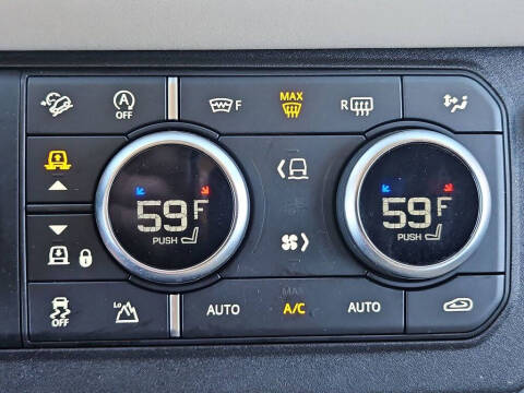 2020 Land Rover Defender 110 SE