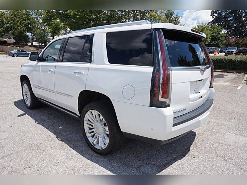 2019 Cadillac Escalade Platinum