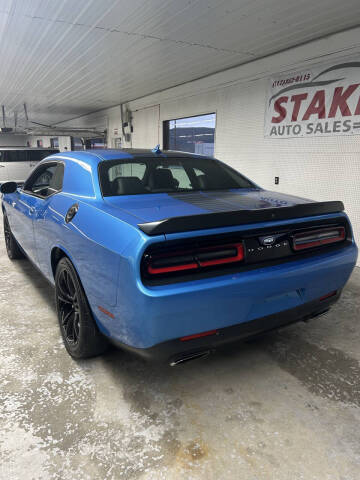 2016 Dodge Challenger R/T Plus