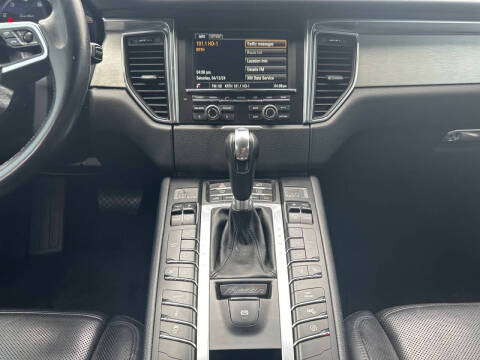 2016 Porsche Macan Turbo