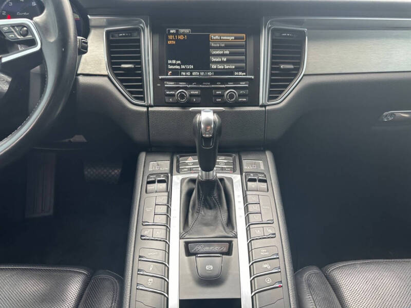 2016 Porsche Macan Turbo