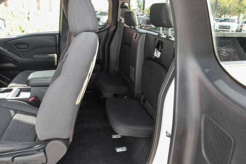 2022 Nissan Frontier S