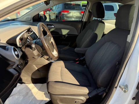 2017 Chevrolet Sonic LT Auto