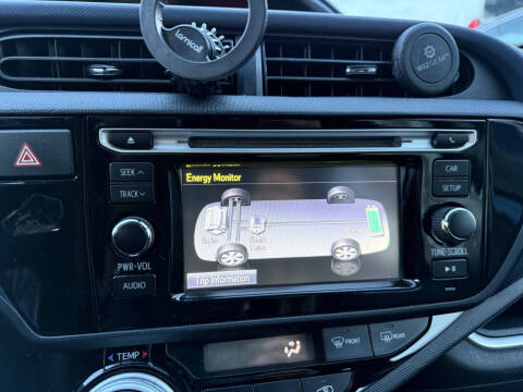 2015 Toyota Prius c Two